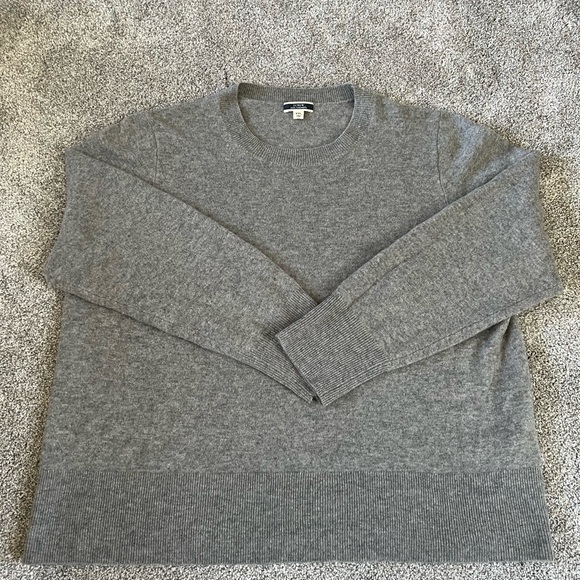 J. Crew - Cashmere Classic-Fit Crewneck Sweater (Gray) - Picture 5 of 6